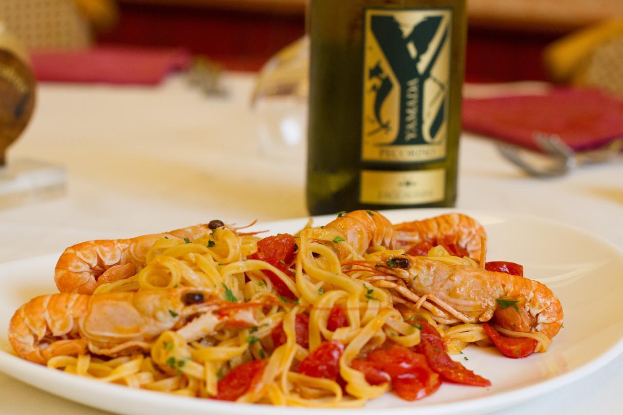 Pensione Al Pescatore แตร์โมลิ ภายนอก รูปภาพ