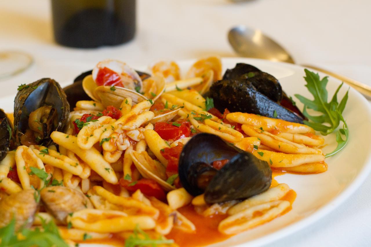 Pensione Al Pescatore แตร์โมลิ ภายนอก รูปภาพ